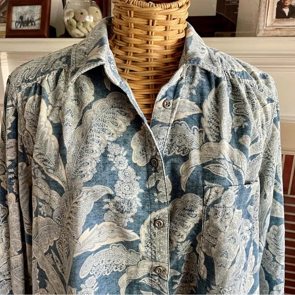 Anthropologie Pilcro Blue and White Button Down Shirt - Picture 5 of 11